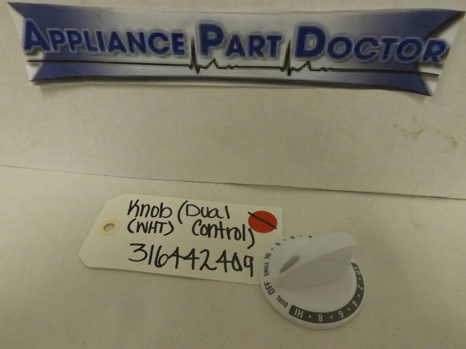 KENMORE FRIGIDAIRE STOVE 316442409 DUAL CONTROL KNOB (WHT) USED KENMORE FRIGIDAIRE STOVE 316442409 DUAL CONTROL KNOB (WHT) USED